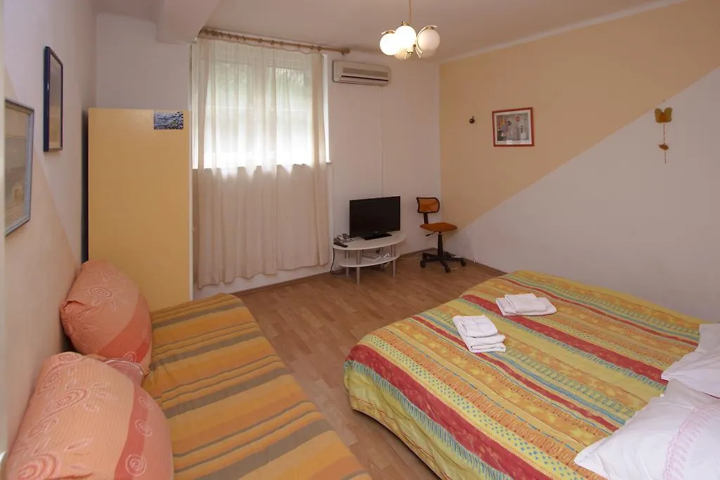 ***  Guest House With Garden - Zuvan Split Chorvatsko