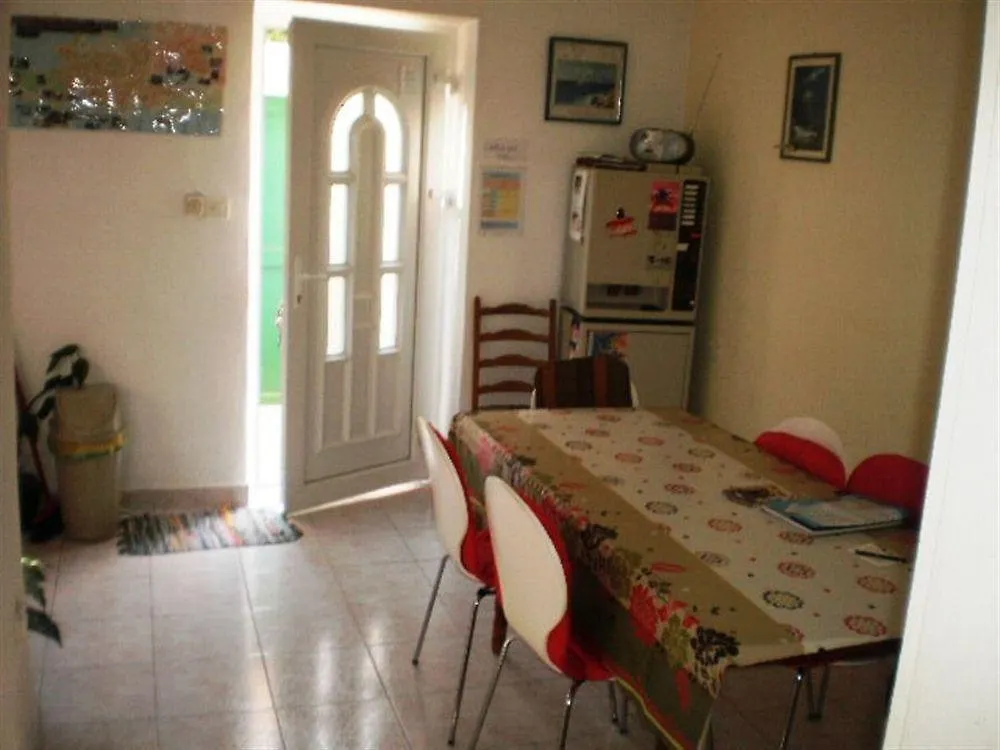 Guest House With Garden - Zuvan Split 3*,  Chorvatsko
