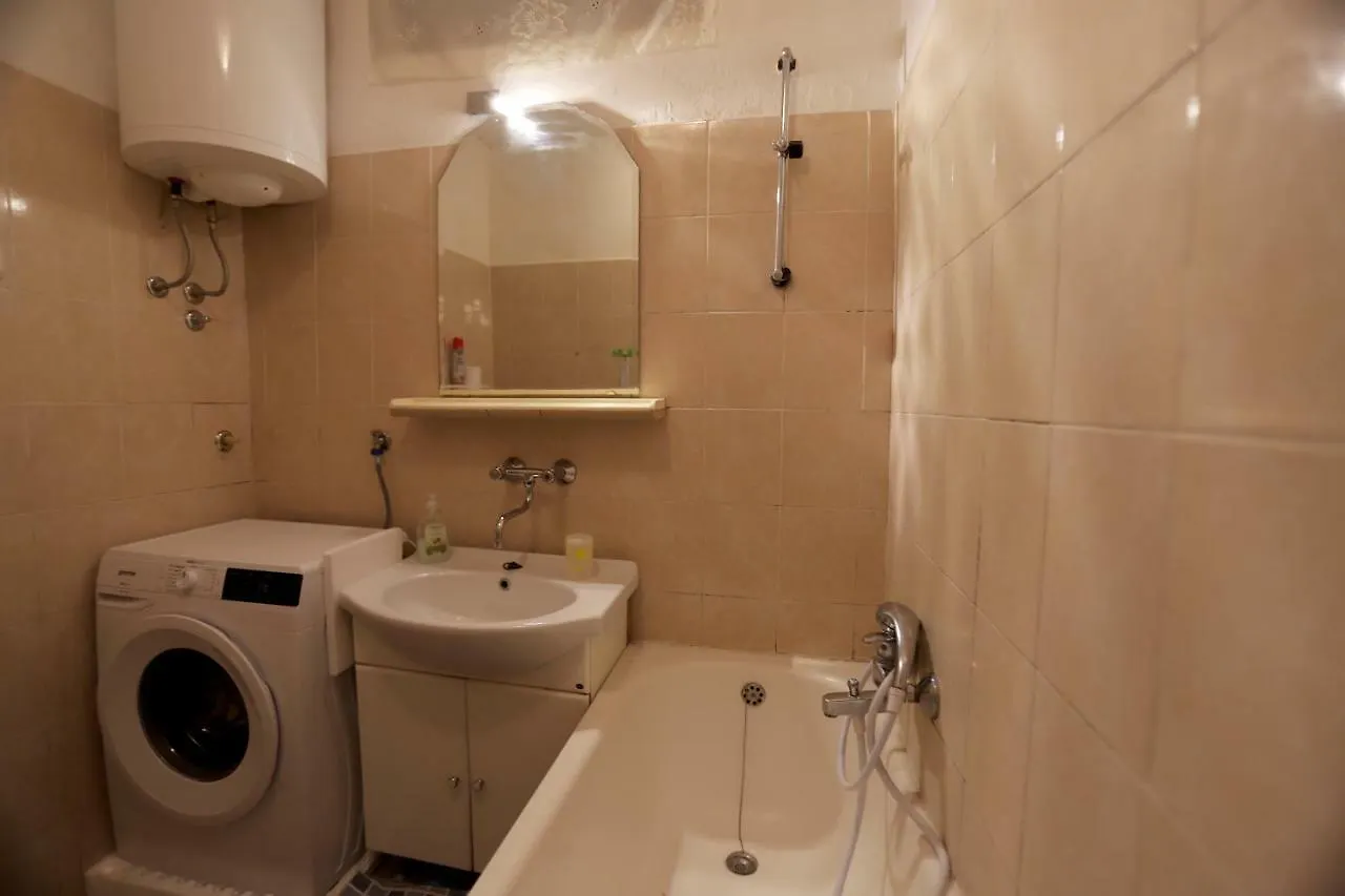 Guest House With Garden - Zuvan Split