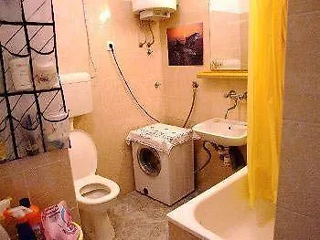 Guest House With Garden - Zuvan 3*, Split Croatia