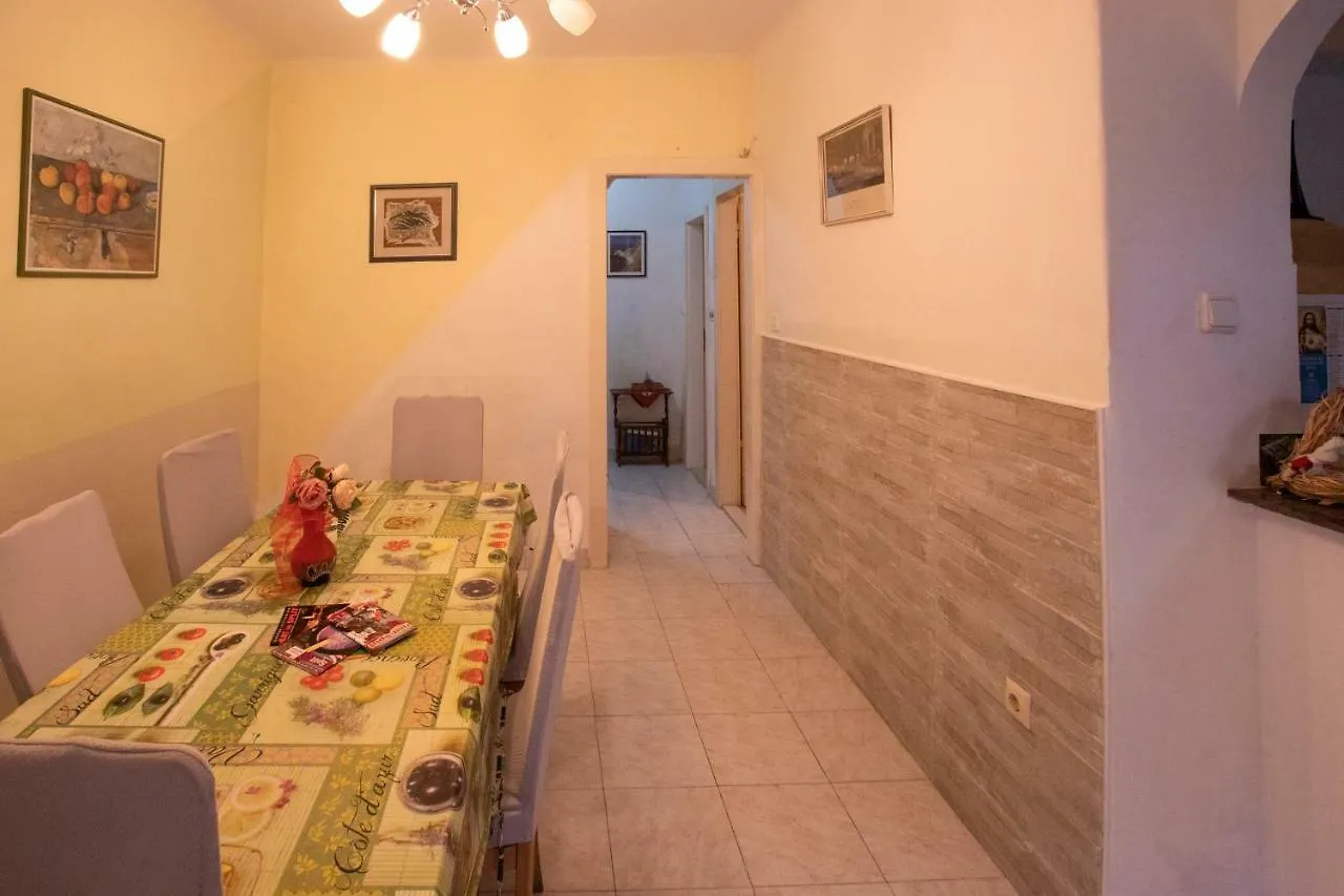 Guest House With Garden - Zuvan  Split